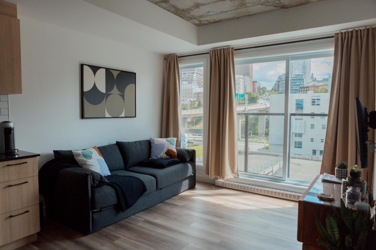 Condo Mid-Century Modern Style - Pool/Terrace Квебек Екстер'єр фото