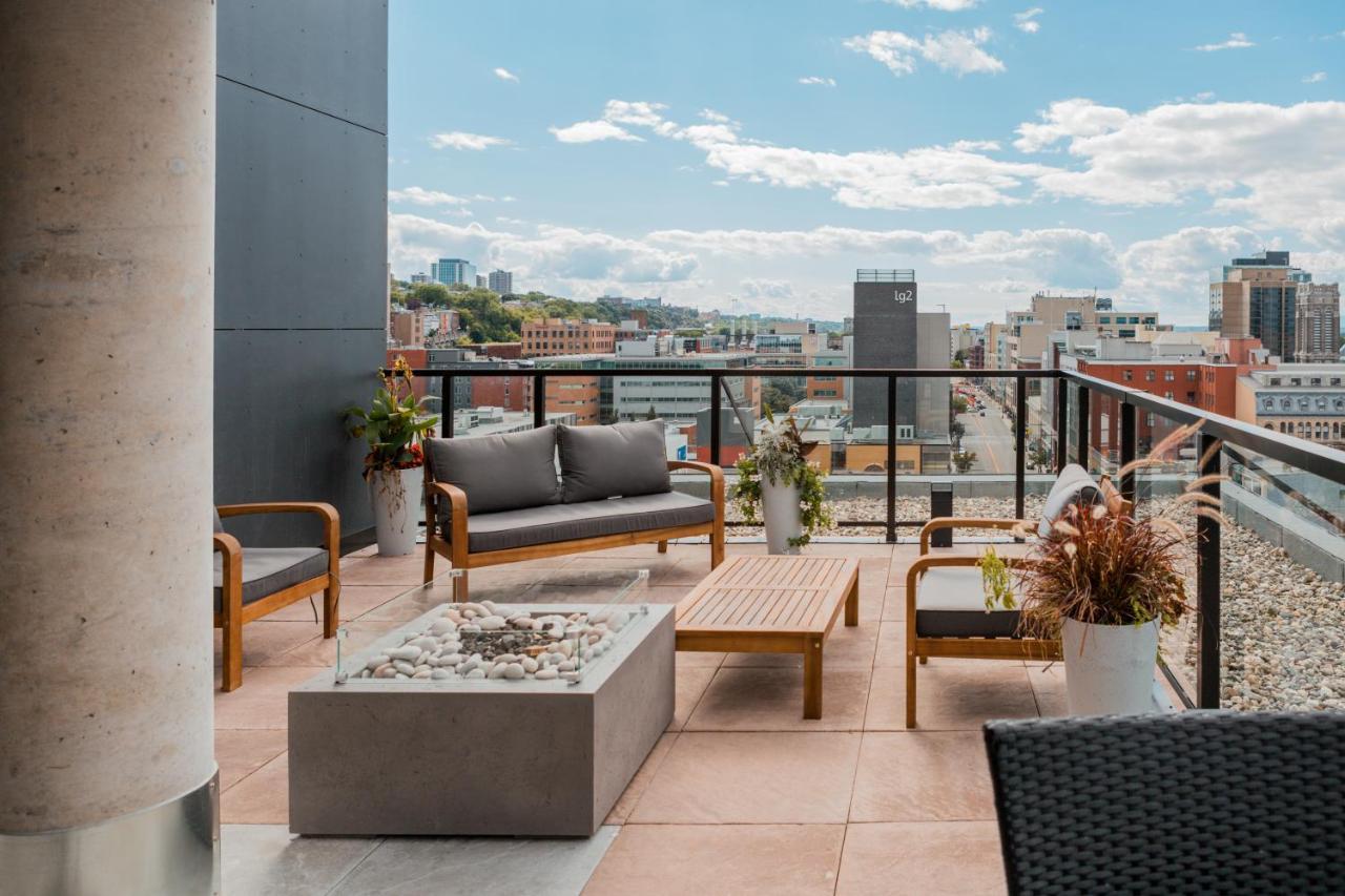 Condo Mid-Century Modern Style - Pool/Terrace Квебек Екстер'єр фото