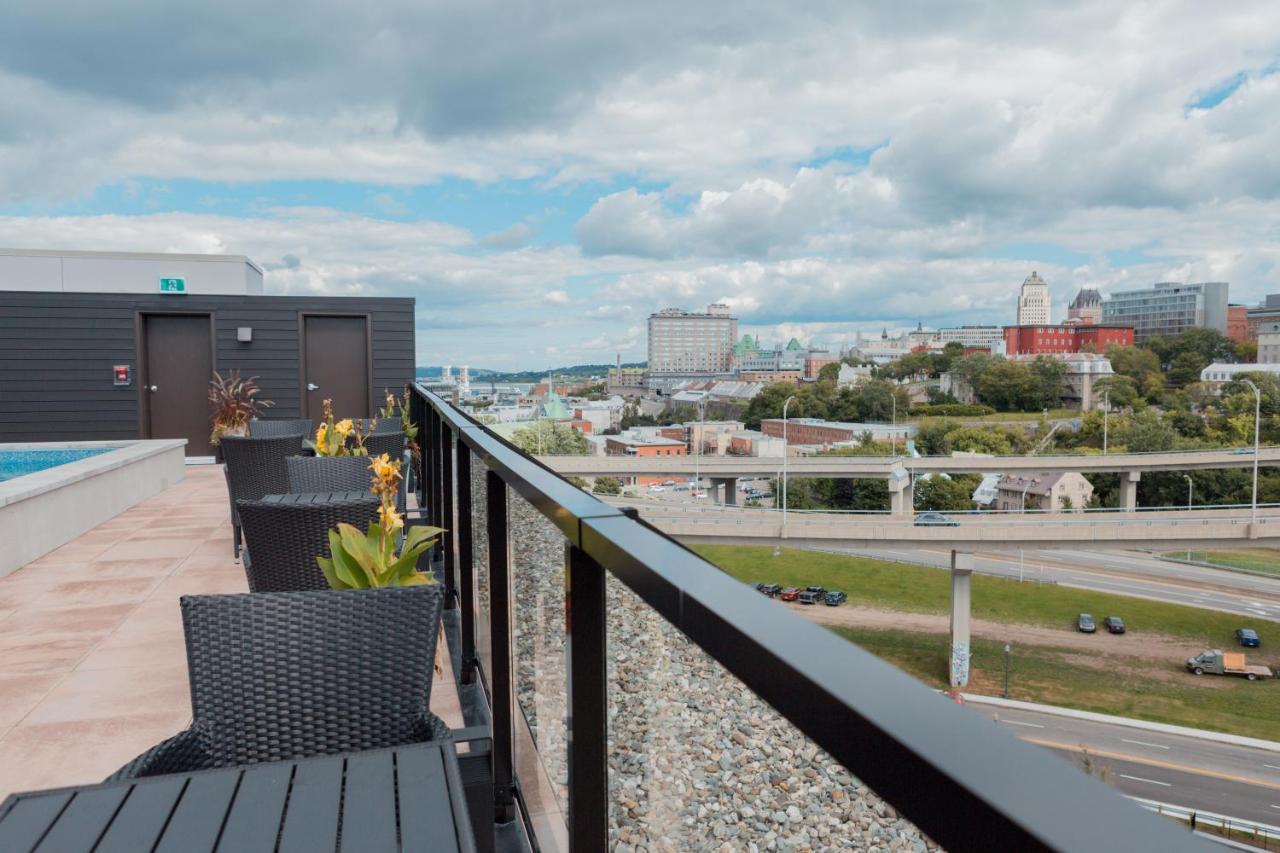 Condo Mid-Century Modern Style - Pool/Terrace Квебек Екстер'єр фото